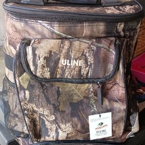 Uline Mossy Oak rolling cooler (Model S-23787COOLR). Capacity: Holds approxima